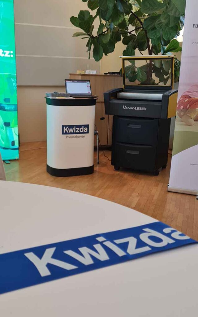 Mobile Gravur Stand